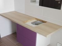 koupelnové skříňky a parapet s deskou | Koupelnový nábytek